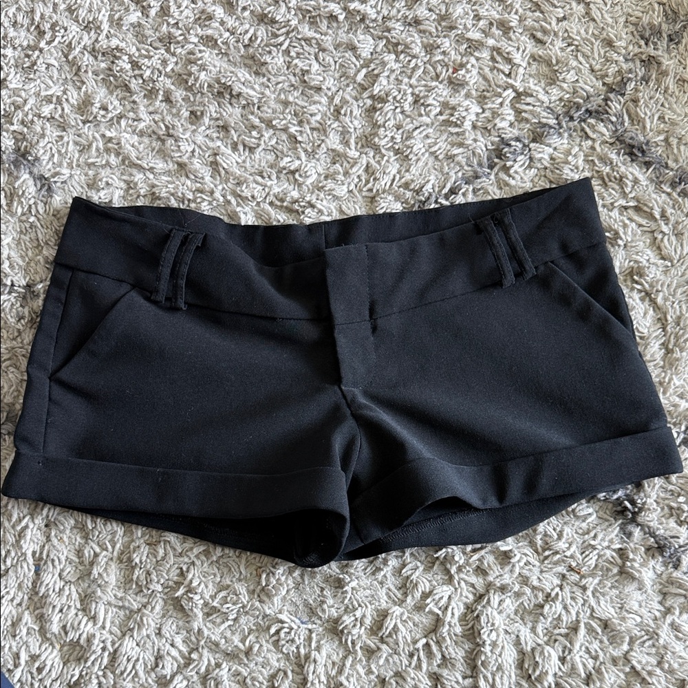 Black Women's Tailored Cuffed Shorts